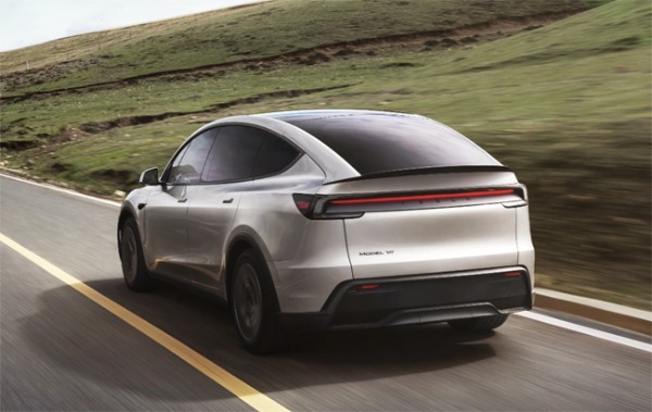 テスラ モデルYの3列シート仕様が日本上陸。車両価格は749万円～に設定