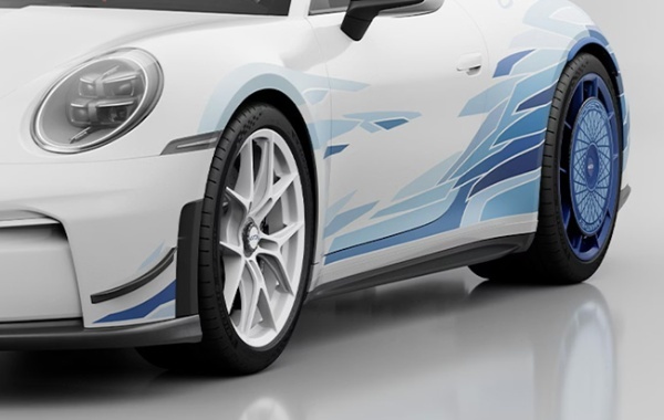 ポルシェが911 GT3の卓越したサーキット性能と日本の職人技の繊細な精密さを融合させた特別限定モデル「911 GT3アルティザンエディション」を日本に導入すると予告