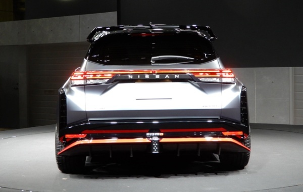日産がエクストレイルNISMOのパワートレインを搭載した「オーラNISMO RSコンセプト」を東京オートサロン2026で初公開