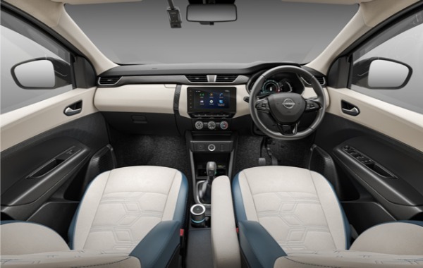 日本市場への導入も期待！　日産の新世代コンパクトMPV「グラバイト」がインドで世界初公開