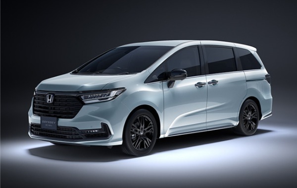 ホンダ・オデッセイがマイナーチェンジ。車両価格もアップ