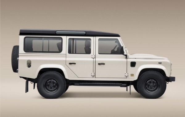 クラシックディフェンダーの日本限定モデル「クラシックディフェンダー・ワークスV8 ムロマチエディション」が登場