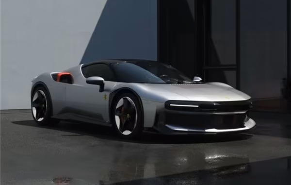 PHEVスーパースポーツのフェラーリSF90ストラダーレをベースとしたワンオフモデルの「CZ26」が初披露
