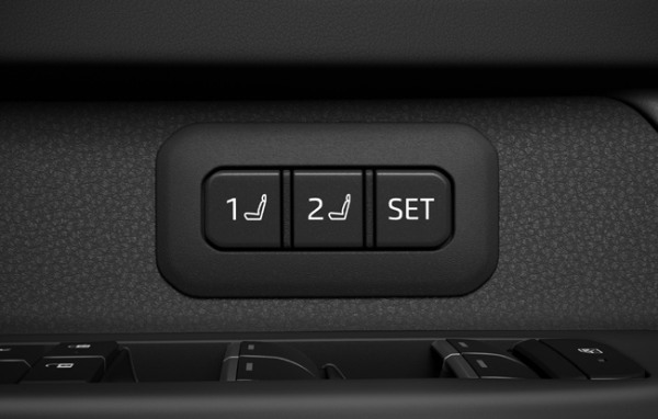 トヨタ・ランドクルーザー「250」のガソリン車が安全および機能装備をアップグレード