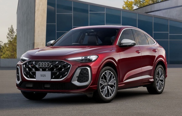 アウディのA5シリーズとQ5シリーズがコックピットのインターフェイスとアシスタンスシステムをアップデート