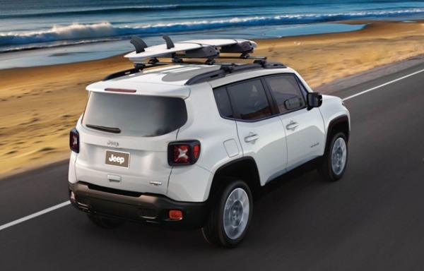 Jeepブランド初のマイルドハイブリッドモデル「レネゲードe-Hybrid」が日本デビュー