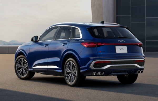 アウディのA5シリーズとQ5シリーズがコックピットのインターフェイスとアシスタンスシステムをアップデート
