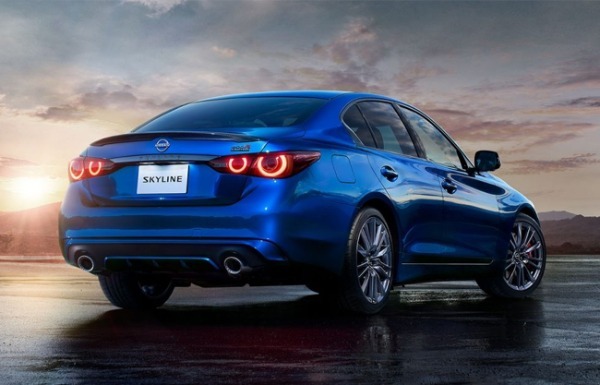 日産スカイラインが仕様変更を実施。合わせて特別限定車「400R Limited」をリリース