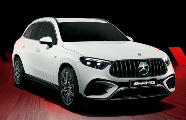 メルセデス・ベンツGLCクラスの高性能モデル「メルセデスAMG GLC 53 4MATIC＋」が日本上陸。導入記念限定モデルとして「Edition Dark Performance」も設定