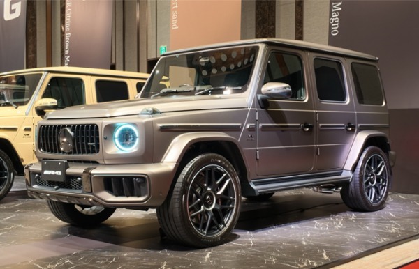 MANUFAKTUR特別外装色を5色展開し、G63初採用となるMANUFAKTURダーククロームパッケージを纏ったメルセデスAMG G 63の特別限定モデルが登場