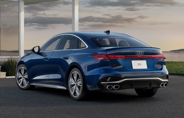 アウディのA5シリーズとQ5シリーズがコックピットのインターフェイスとアシスタンスシステムをアップデート