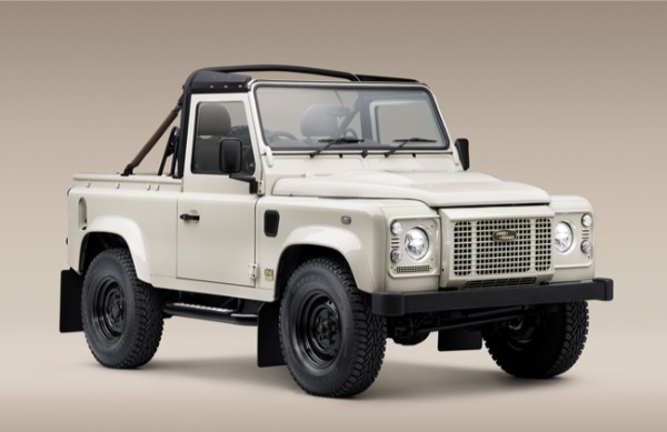 クラシックディフェンダーの日本限定モデル「クラシックディフェンダー・ワークスV8 ムロマチエディション」が登場