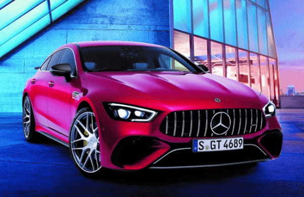 4リットルV8ツインターボエンジンを搭載した改良型の「メルセデスAMG GT 63S 4MATIC＋」が日本上陸