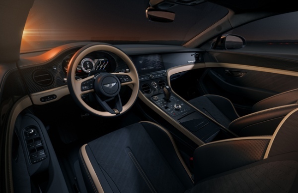 ベントレーが“かつてないドライバー重視”を謳うコンチネンタルGTのハイパフォーマンスモデル「スーパースポーツ」を発表