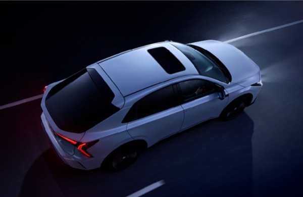 電気自動車のクロスオーバーSUVに変身した新型ホンダ・インサイトの先行情報が公開。発売は今春を予定