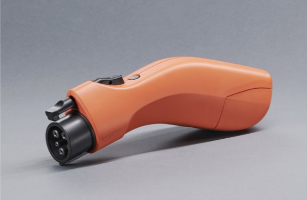 第6世代の新型トヨタRAV4のPHEVモデルが発売。GR SPORTグレードも設定