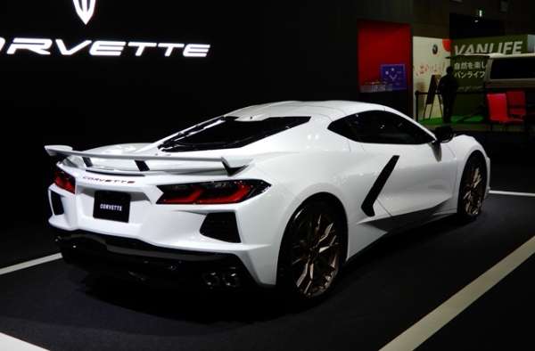GMが東京オートサロン2026でシボレー・コルベットZ06の改良モデルを日本初公開