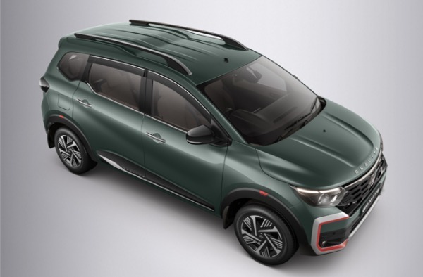 日本市場への導入も期待！　日産の新世代コンパクトMPV「グラバイト」がインドで世界初公開