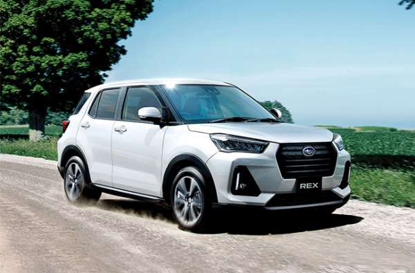 ダイハツ・ロッキーのSUBARU版のレックスに4WDモデルを設定