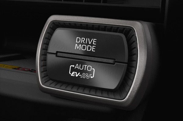 第6世代の新型トヨタRAV4のPHEVモデルが発売。GR SPORTグレードも設定