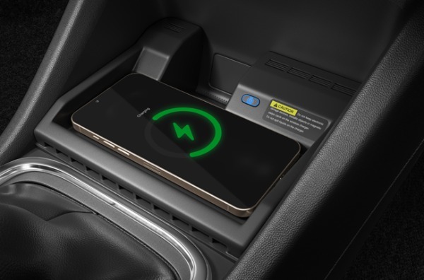 日本市場への導入も期待！　日産の新世代コンパクトMPV「グラバイト」がインドで世界初公開