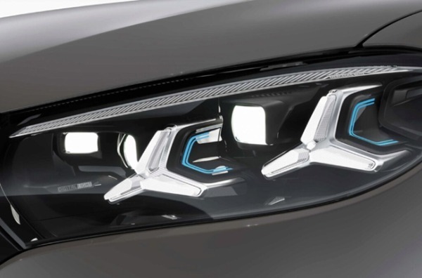 メルセデス・ベンツSクラスにISGを組み込む3リットル直6ガソリンエンジンを搭載した「S 500 4MATIC」グレードを追加