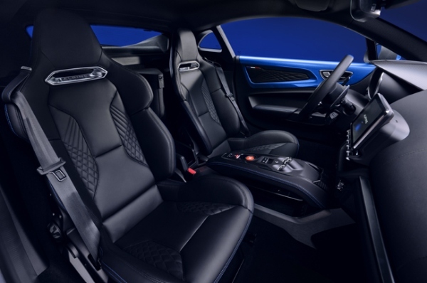 現行アルピーヌA110の最後の日本オリジナル限定車「A110 BLEU ALPINE EDITION」が登場