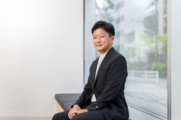 塩崎 貴一氏
