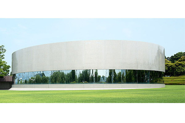 「新幹線が映る美術館」として愛された静岡県掛川市の「資生堂アートハウス」が閉館へ