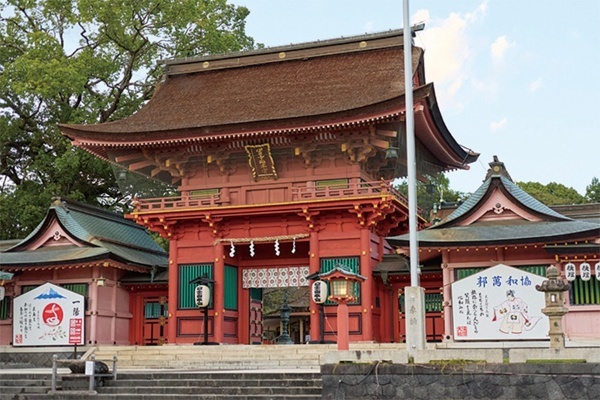 【ニッポンの優食 富士宮編】地元名産ブランド豚”LYB豚(ルイビブタ)”を求めてトヨタ・クラウン・エステートで富士山麓ドライブ