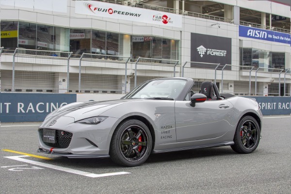 マツダが【S耐DNA】を公道にリリース。MSRロードスター&12Rが示す次世代スポーツカー像