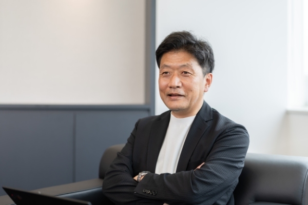 塩崎 貴一氏