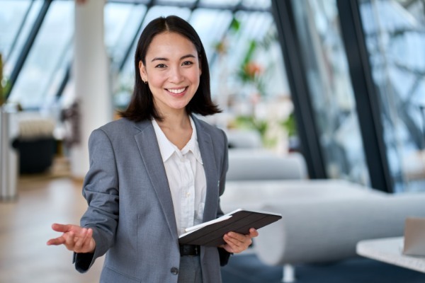 第一線で働く行職員が金融業界に問題提起!Financial Voice