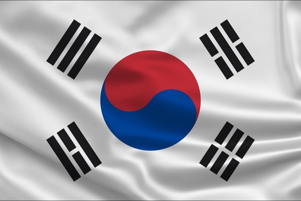 韓国総選挙は与党惨敗、尹政権の「死に体」化は必至か