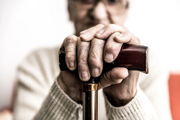 高齢化社会,孤独死,対策