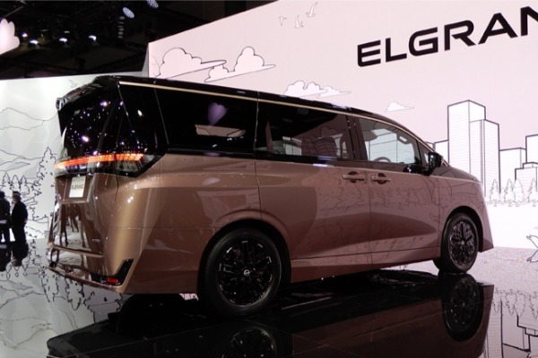 ジャパンモビリティショー2025において日産の新世代フラッグシップモデル3台が揃い踏み