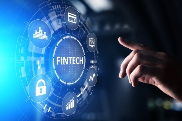 【連載】金融機関のM&Aの最新動向とポイント③　FinTech企業との提携・買収