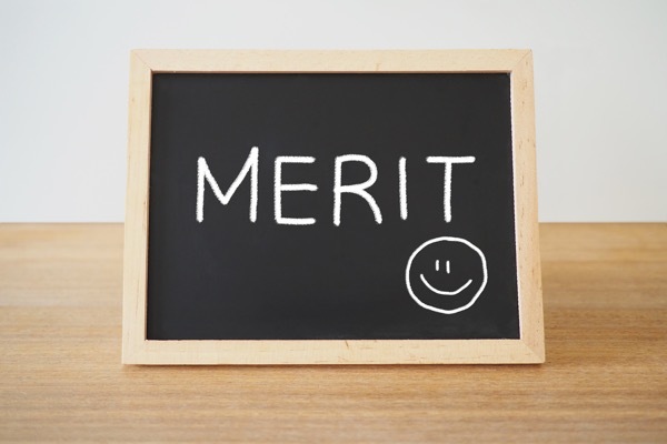 不動産投資で「戸建て」は正解か？高利回りの裏にある「修繕リスク」と会社員のための賢い運用術