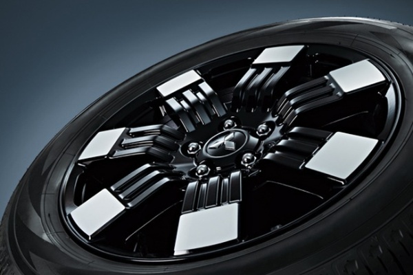 力強い走りとスタイリングをより進化させた改良版の三菱デリカD:5の発売が2026年1月9日に決定