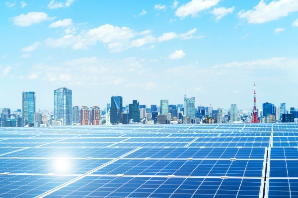 自社ビルの屋根を利用するなら検討したい、太陽光発電導入4つの方法