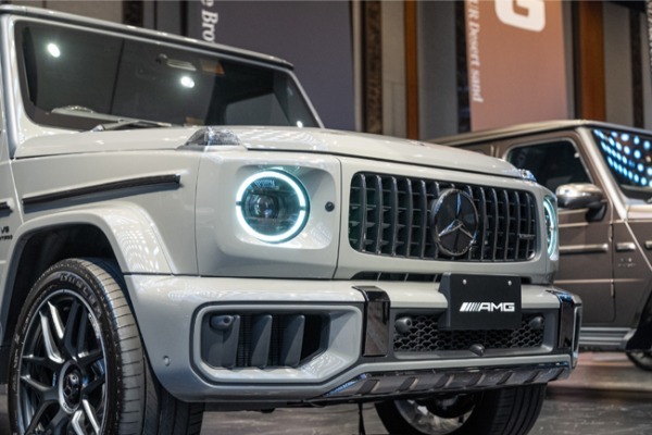 MANUFAKTUR特別外装色を5色展開し、G63初採用となるMANUFAKTURダーククロームパッケージを纏ったメルセデスAMG G 63の特別限定モデルが登場