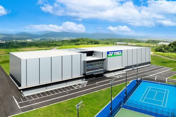 ヨネックスの通期決算は過去最高を更新 新潟県長岡市には新たな研究開発施設をオープン