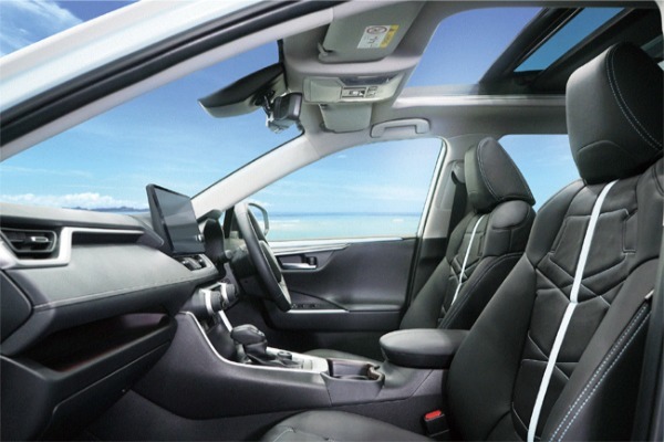 光岡自動車がブランド初のSUV「バディ」のハイブリッドモデルを150台限定で再販売