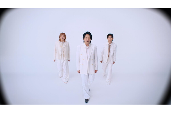 Mrs. GREEN APPLEが黒縁メガネ姿に　「眼鏡市場」が新レーベル「クロ」始動