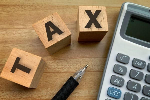 不動産売却時の分離課税とは?総合課税との違いは?計算方法を解説