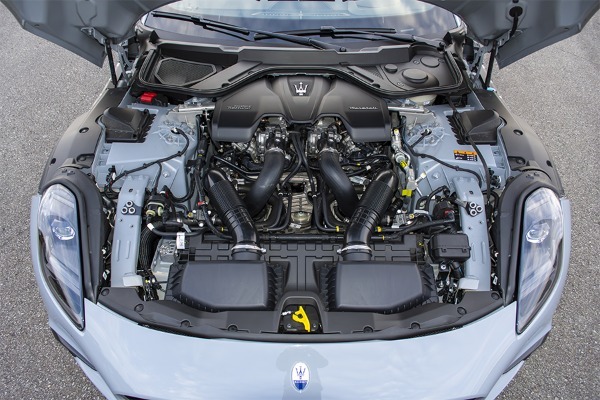 Z世代のクルマ談義【GTモデルを通じてマセラティが提供する「オリジナリティとブランド価値」】