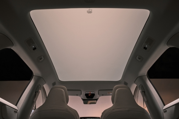 ボルボが電気自動車の新世代ミッドサイズSUV「EX60」を公開。航続距離はAWD仕様で最大810kmを実現