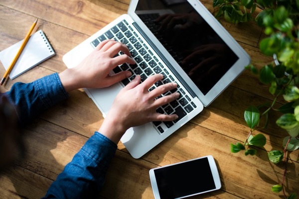 【2025年版】不労所得で生活してる人の3タイプと収入源7選｜あなたの目指す道は？