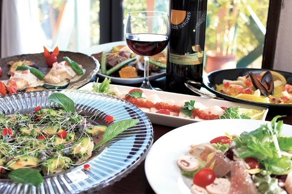 【ニッポンの優食 富士宮編】地元名産ブランド豚”LYB豚(ルイビブタ)”を求めてトヨタ・クラウン・エステートで富士山麓ドライブ