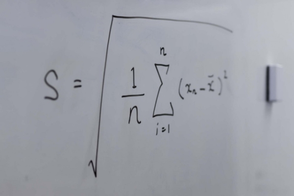 偏差値,正規分布,数字で話せ,斎藤広達